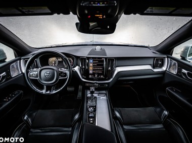 Volvo XC60 T6 AWD R-Design | 320 KM | 2019 | Bogate wyposażenie-1