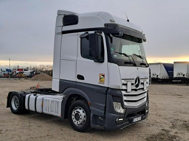 Mercedes-Benz Actros-1