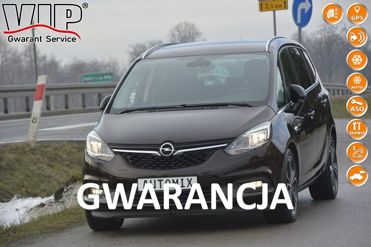 Opel Zafira 1.4Turbo Sport doinwestowany gwar przebiegu bezwypadkowy nawi kamer