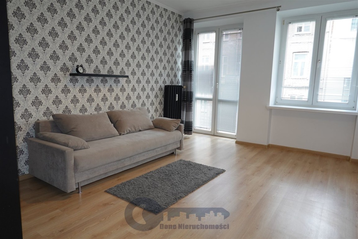 Ścisłe Centrum, 3 pokoje, 68 m², ul. Emilli Plater - Widok 2