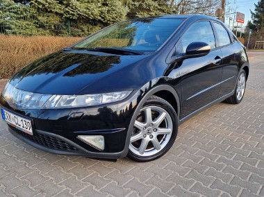 Honda Civic VIII-1
