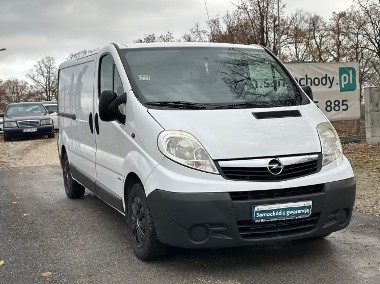 Opel Vivaro-1