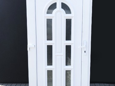 Drzwi zewnętrzne PCV 100x210 białe PCV małe szybki-1