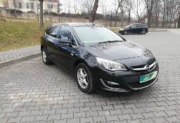 Opel Astra J Sports Tourer Exklusiv