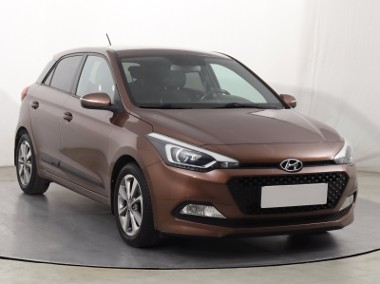 Hyundai i20 , Salon Polska, Serwis ASO, Klima, Tempomat, Parktronic-1