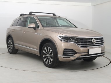 Volkswagen Touareg III , Salon Polska, 286 KM, Automat, Skóra, Navi, Klimatronic,-1