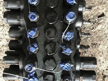 JCB 3cx Contractor - Rozdzielacz Tylny-1