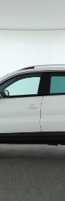 Volkswagen Tiguan , Klimatronic, Tempomat, Parktronic, Podgrzewane siedzienia-4