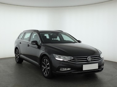Volkswagen Passat B8 , Salon Polska, 1. Właściciel, Automat, VAT 23%, Klimatronic,-1