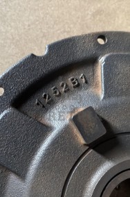 Claas AXION 830 Pokrywa przekładni 00 1134 355 0 , 00 1160 673 0 , 00 1160 675 0-2