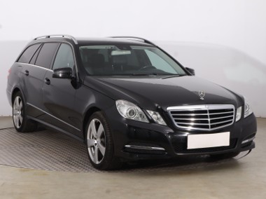 Mercedes-Benz Klasa E W212 , Automat, Skóra, Navi, Xenon, Bi-Xenon, Klimatronic,-1