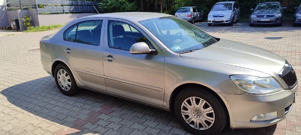 Mały przebieg 61200 km, z salonu w PL, garażowany, 1 właściciel
