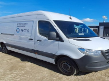 Mercedes-Benz Sprinter-1