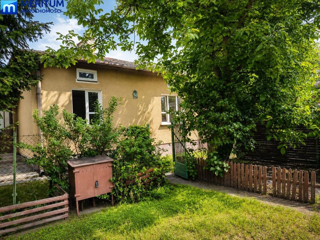 Dom z dużą działką 1140 m² – idealny do zamieszkania lub inwestycji! - Widok 6