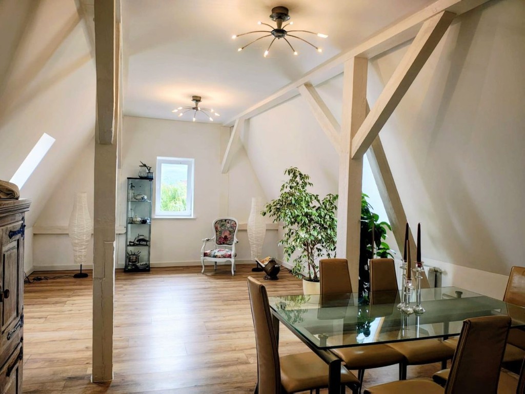 Przestronne, stylowe mieszkanie 99 m² w kamienicy