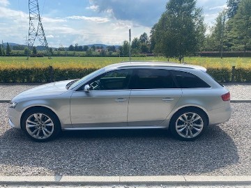 avant automat s-tonic skóra manetki F1  navi  alu 19" 235/45/19