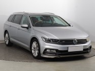 Volkswagen Passat B8 , Automat, Skóra, Navi, Klimatronic, Tempomat, Parktronic,