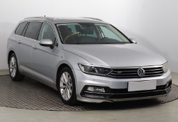 Volkswagen Passat B8 , Automat, Skóra, Navi, Klimatronic, Tempomat, Parktronic,