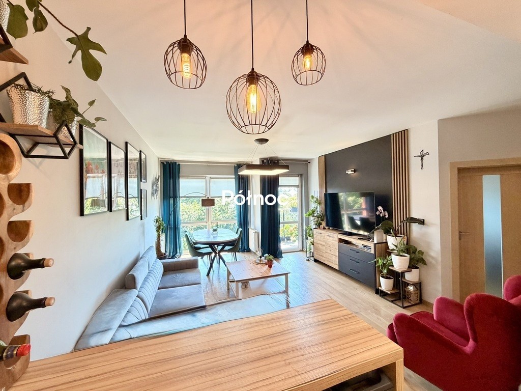 Nowoczesny 3-pokojowy apartament na sprzedaż - Widok 3