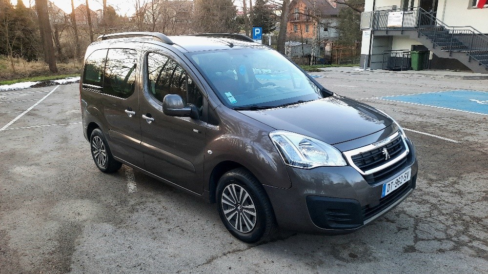 Peugeot Partner II TEPEE Style 1.6HDi-10PS 120tkm Klima