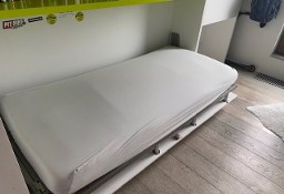Meblościanka ze składanym łóżkiem i biurkiem