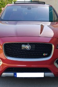 Jaguar F-Pace-2