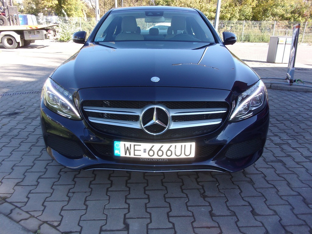 Mercedes-Benz Klasa C W205 300 Mercedes 300-C 4-MATIC2016