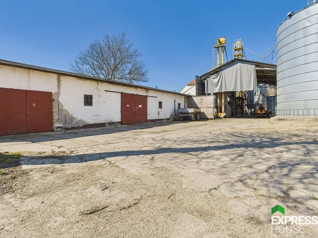 Baza magazynowa rolnicza - View 2