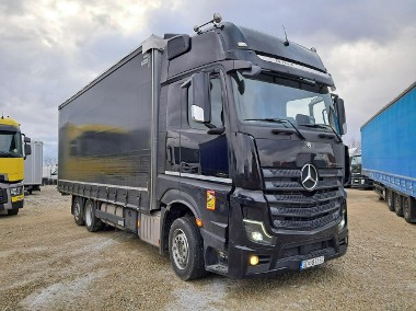 Mercedes-Benz Actros-1