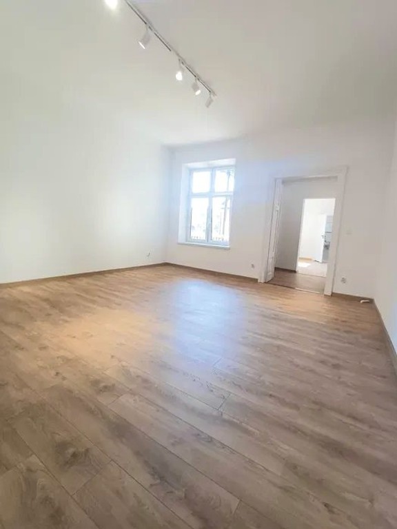 Mieszkanie na sprzedaż, 3 pokoje, 77 m², Skawina