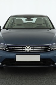 Volkswagen Passat B8 , Serwis ASO, Automat, Skóra, Navi, Klimatronic, Tempomat,-2