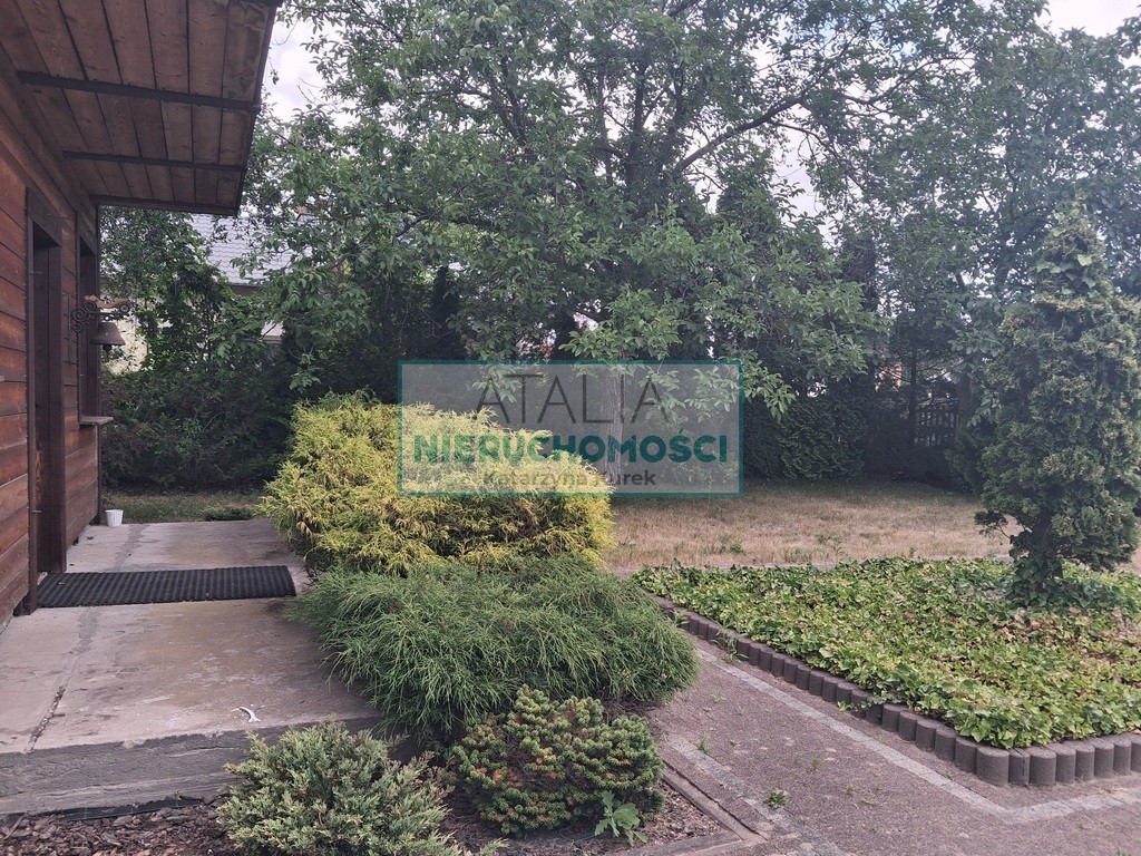 Dom wolnostojący z altana i pięknym ogrodem - Więcej