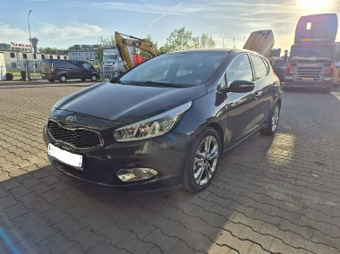 Kia Cee'd II Kia Ceed 1.6 CRDi 128 Platinum Edition-1