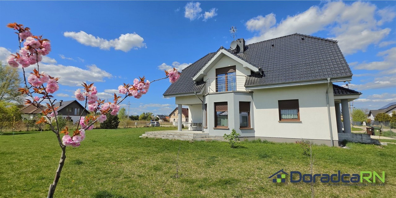 6-room house & single family of 222 m²