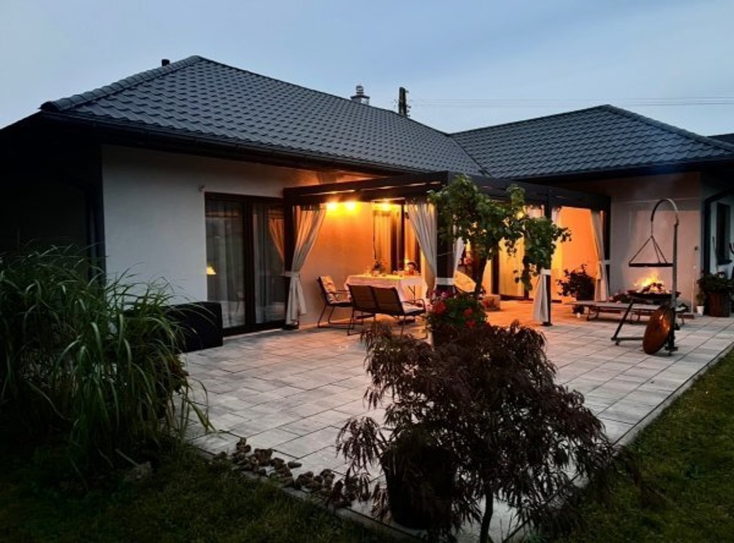 Dom na sprzedaż, 5 pokoi, 106 m², Kęty
