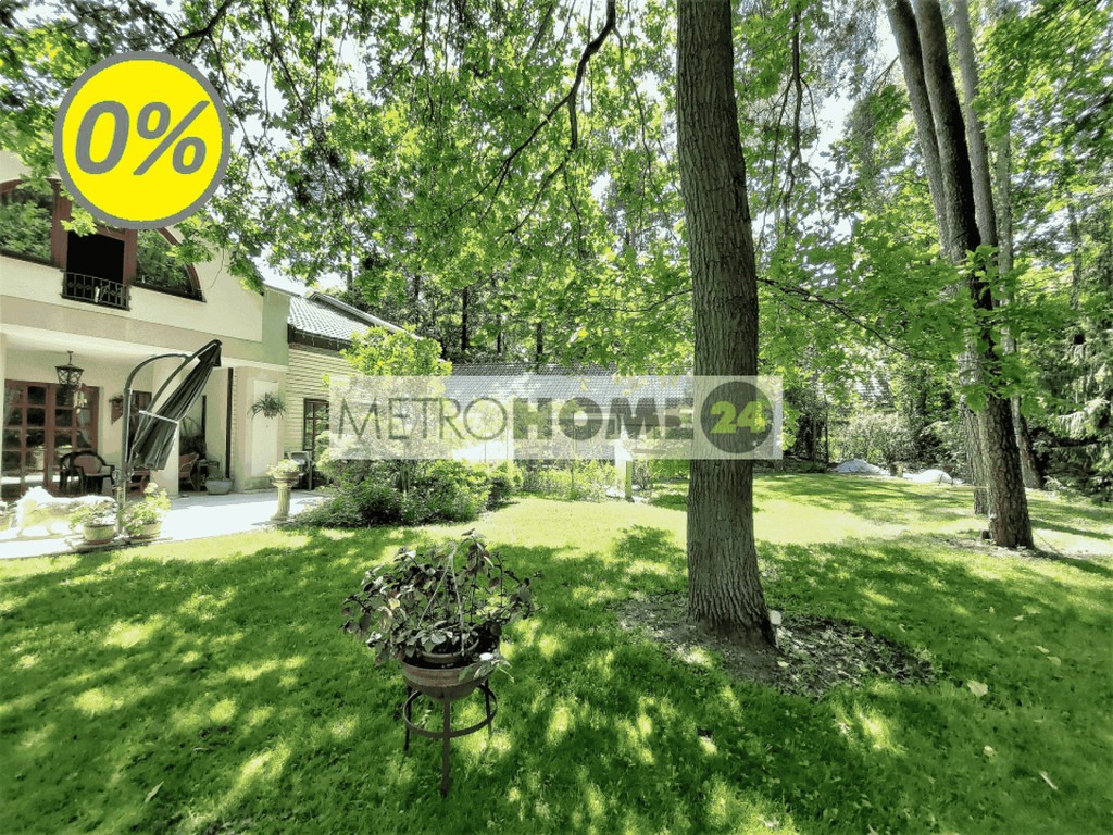 0% Prowizji - Stylowa architektura oraz wnętrza , przestronny dom z basenem ! - Widok 2