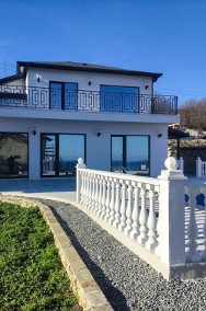 Nowy dom z 3 sypialniami i 3 łazienkami z widokiem na morze i basenem w Balchik-2