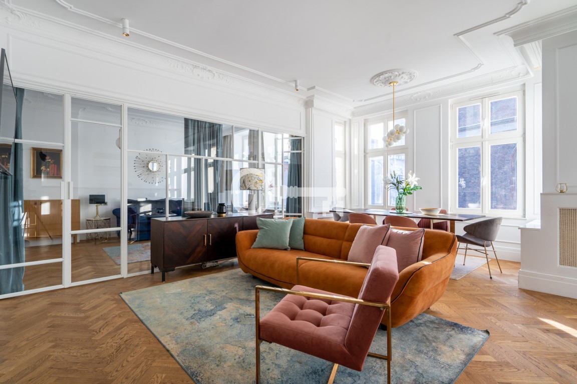 Apartament w przedwojennej kamienicy - View 6