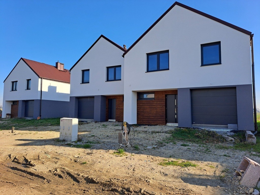 Dom na sprzedaż, 5 pokoi, 141 m², Tychy