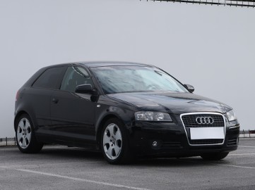 Audi A3 II (8P) ,ALU, El. szyby, Alarm