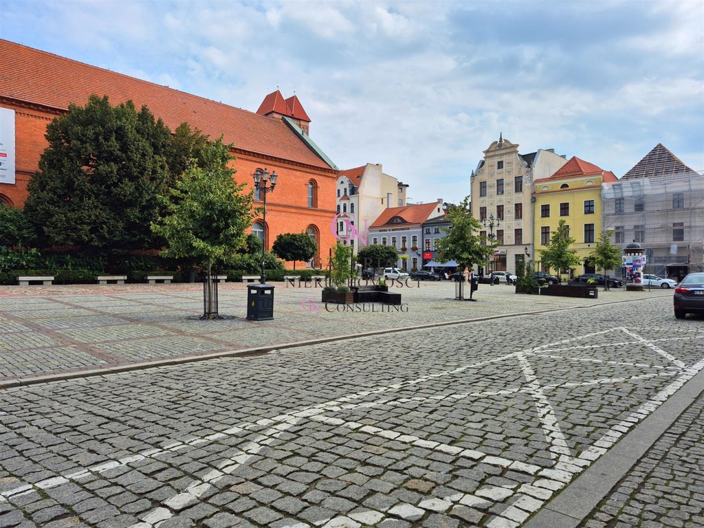 nieruchomość komercyjna na sprzedaż