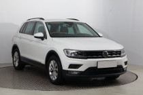 Volkswagen Tiguan , Salon Polska, 1. Właściciel, Serwis ASO, DSG, Navi,