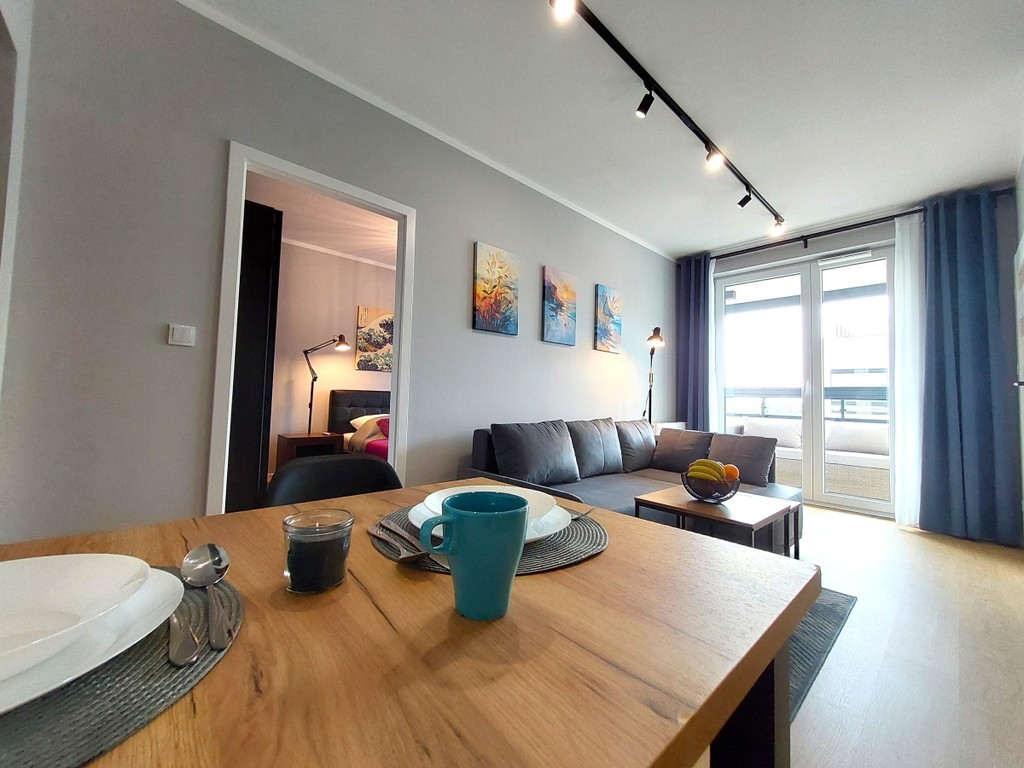 8min Metro Bródno-nowe 2pokoje33 m²+loggia8 m²+Garaż - Więcej