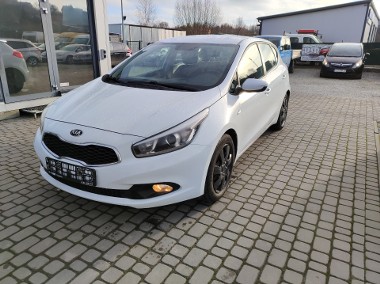 Kia Ceed-1