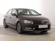 Volkswagen Passat B7 , Salon Polska, Navi, Xenon, Bi-Xenon, Klimatronic, Tempomat,