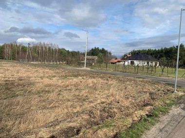Rolna z możliwością przekształcenia 14100m2 położona w miejscowości Ostrybór-1