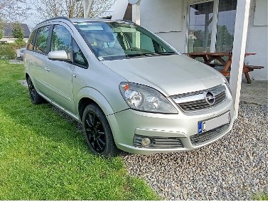 1.8  BENZ   .  7 FOTELI-1