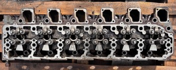 Deutz TCD 2013 L06 4V TCD2013L064V TCD7.8L6 Głowica CZĘŚCI 04916633