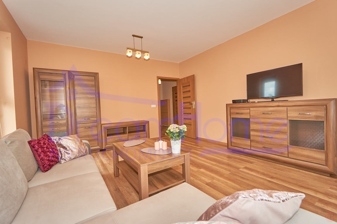 WYNAJMĘ: 2 pok, balkon, m.postojowe, Internt i TV W CENIE 2900 zł al. Wiśniowa - Widok 2
