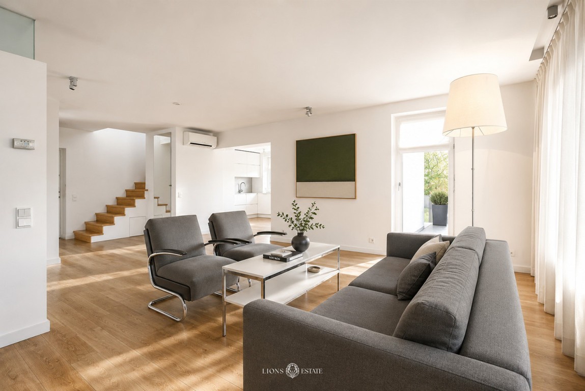Dwupoziomowy apartament w doskonałej lokalizacji, Warszawa
